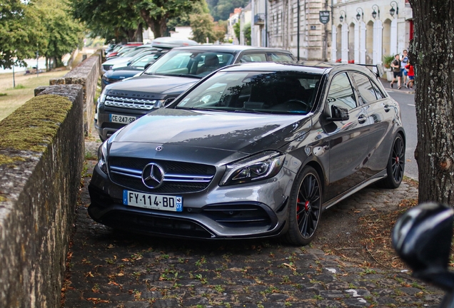 Mercedes-AMG A 45 W176 2015