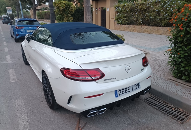 Mercedes-AMG C 63 Convertible A205 Ocean Blue Edition