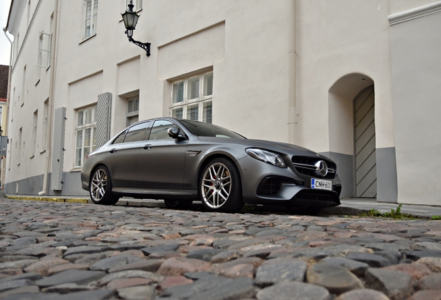 Mercedes-AMG E 63 S W213 Edition 1