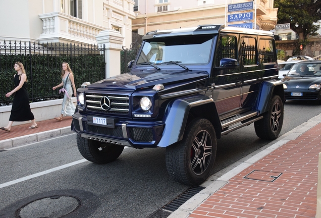 Mercedes-Benz G 500 4X4²