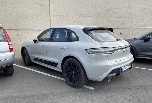 Porsche 95B Macan GTS MkIII