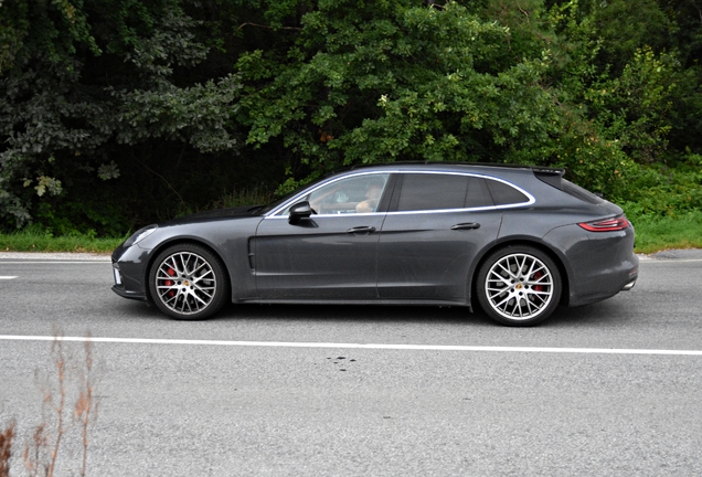 Porsche 971 Panamera Turbo Sport Turismo