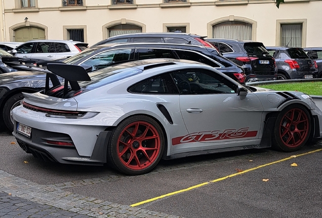 Porsche 992 GT3 RS Weissach Package