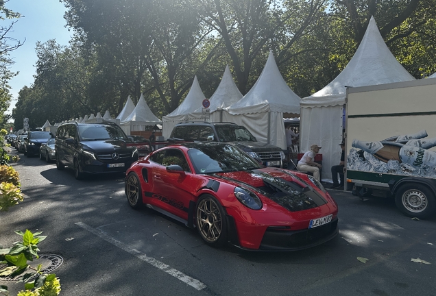 Porsche 992 GT3 RS Weissach Package