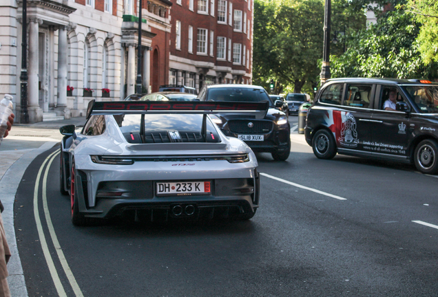 Porsche 992 GT3 RS Weissach Package