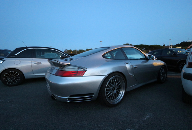 Porsche 996 Turbo