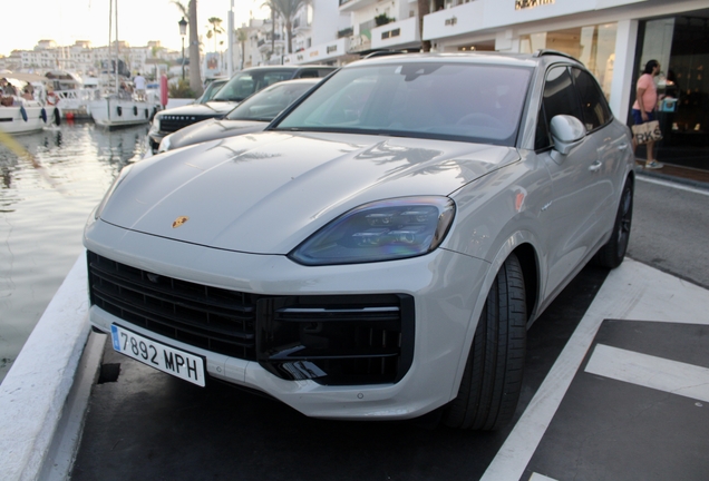 Porsche 9YA Cayenne Turbo E-Hybrid