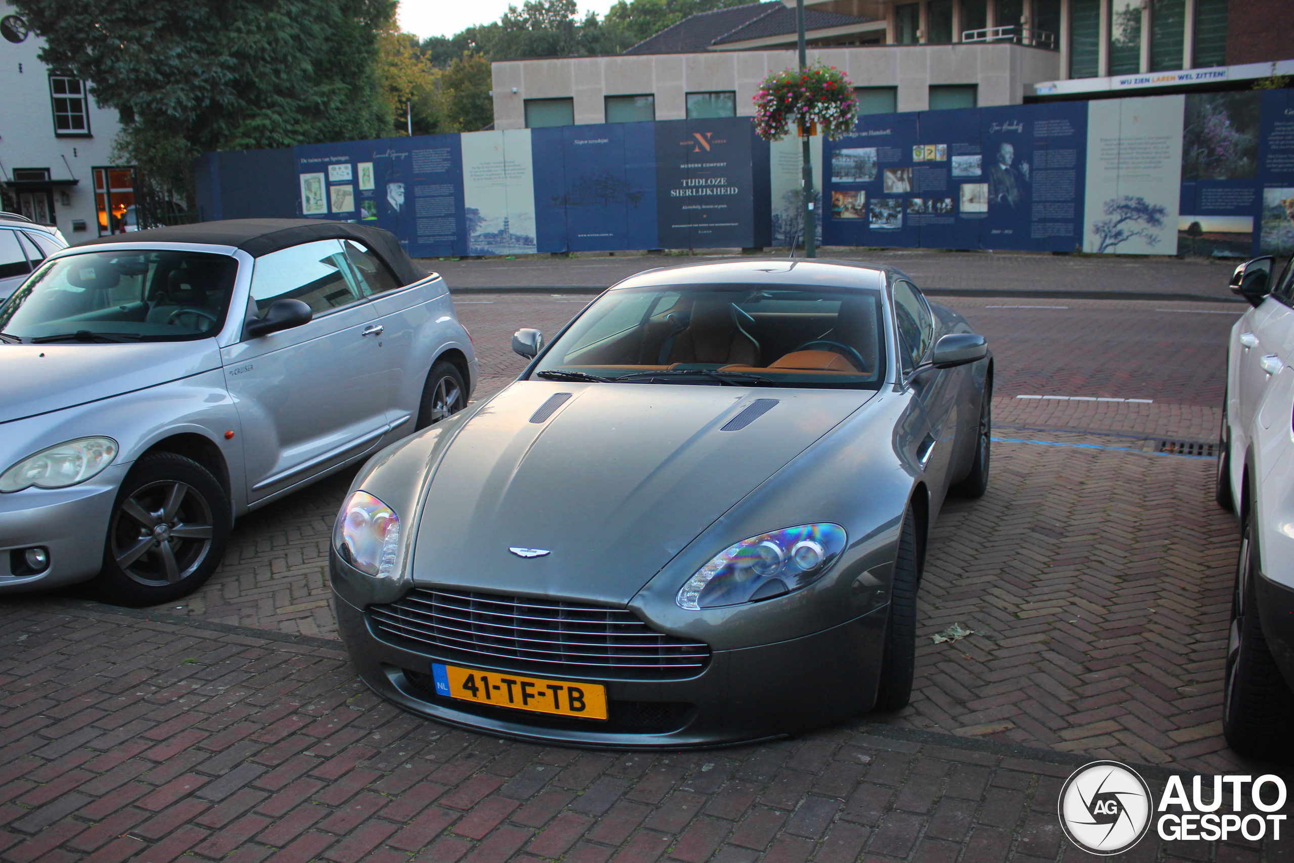 Aston Martin V8 Vantage