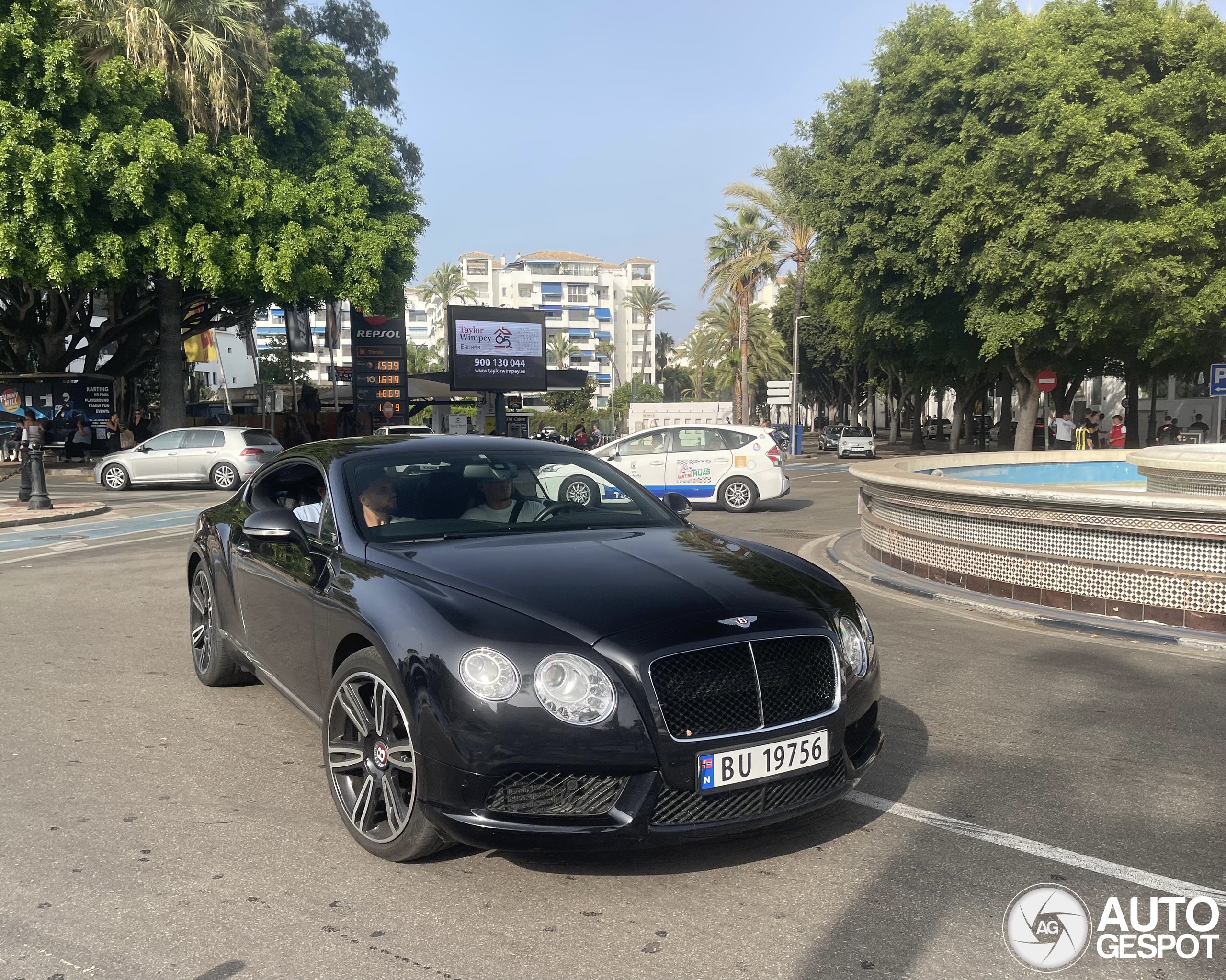 Bentley Continental GT V8