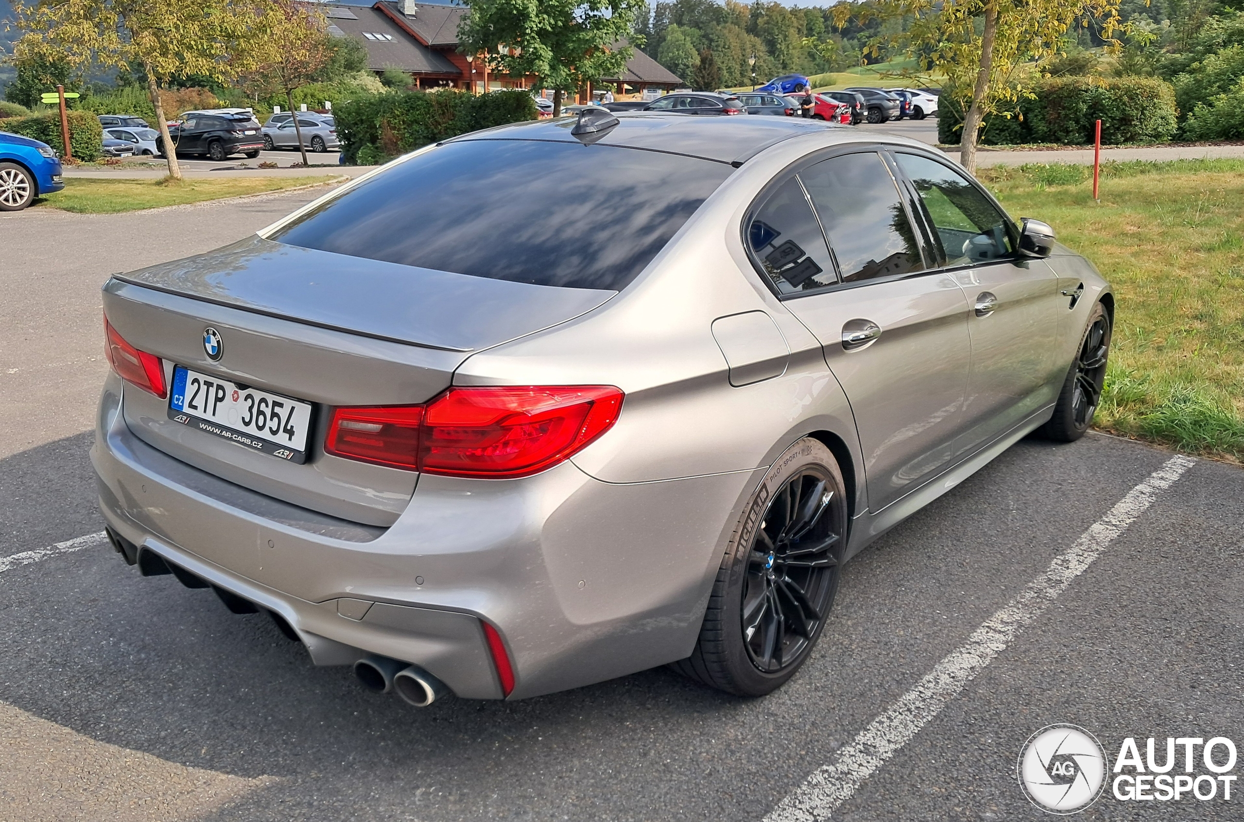 BMW M5 F90