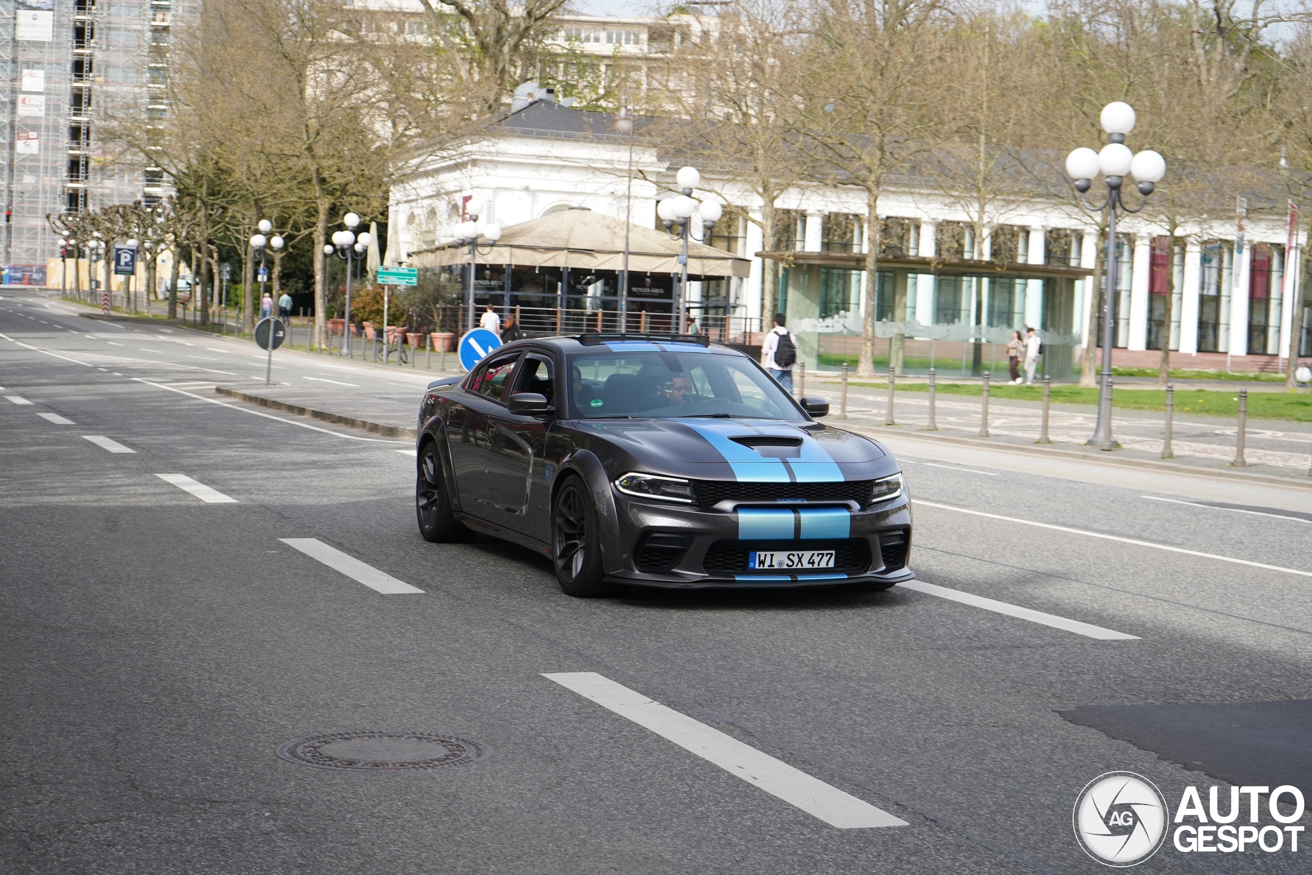 Dodge Charger SRT Hellcat Widebody