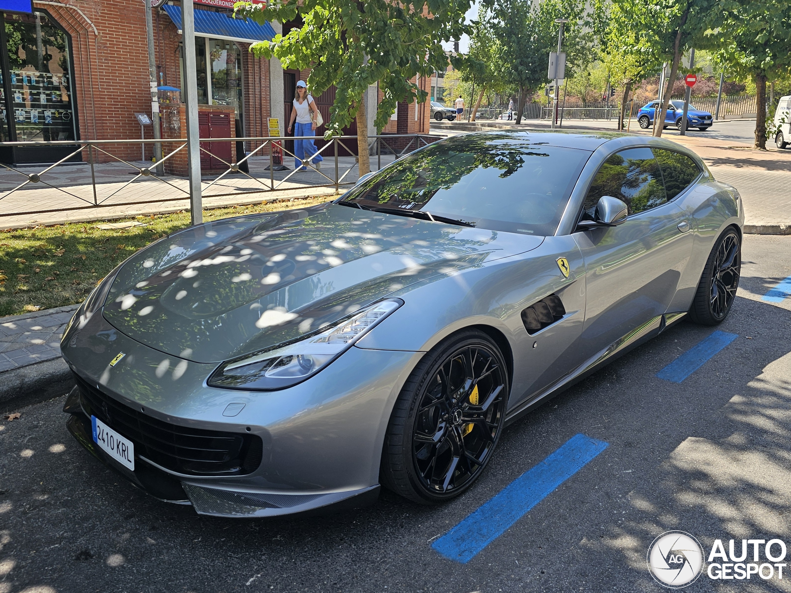 Ferrari GTC4Lusso T Novitec Rosso