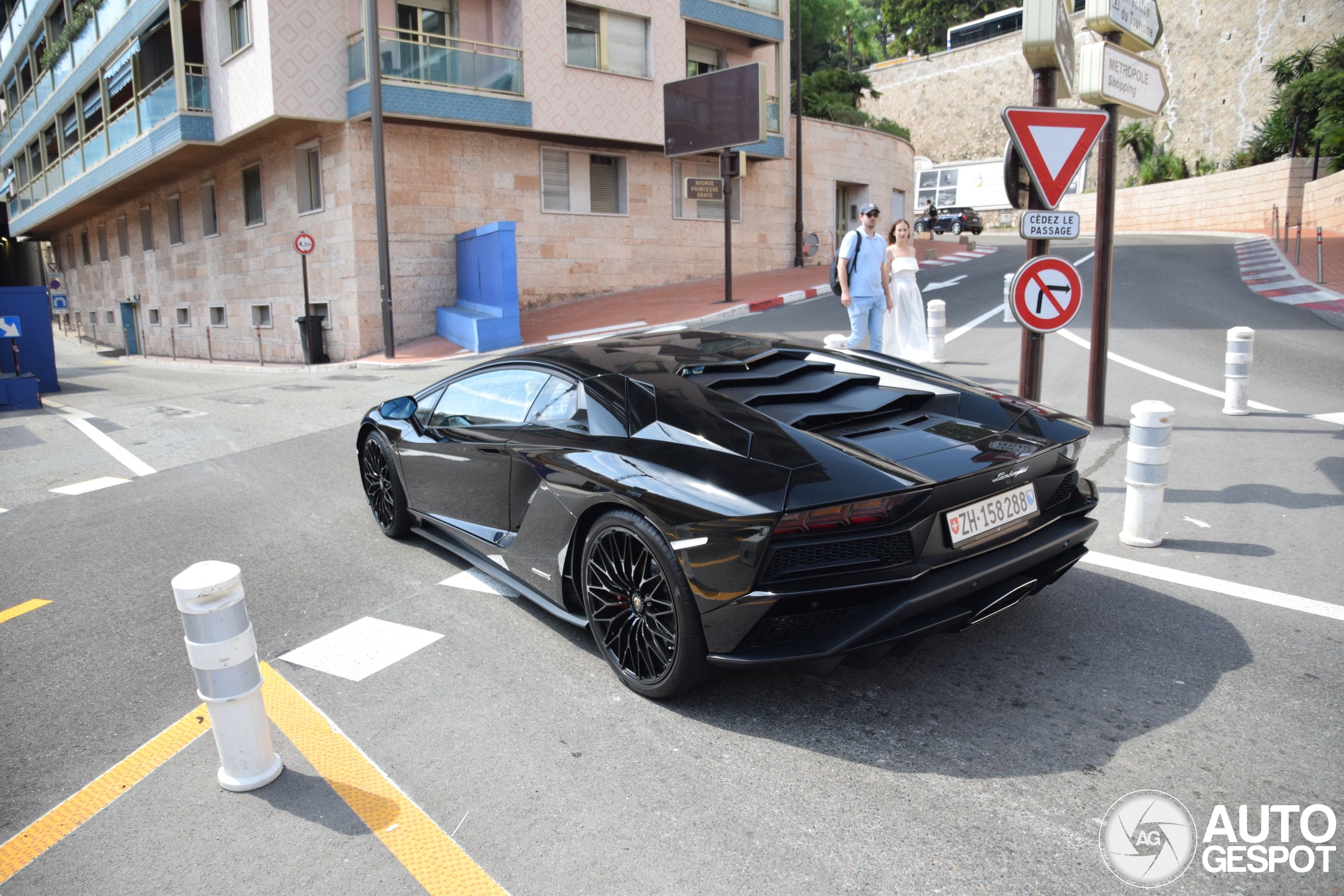 Lamborghini Aventador S LP740-4