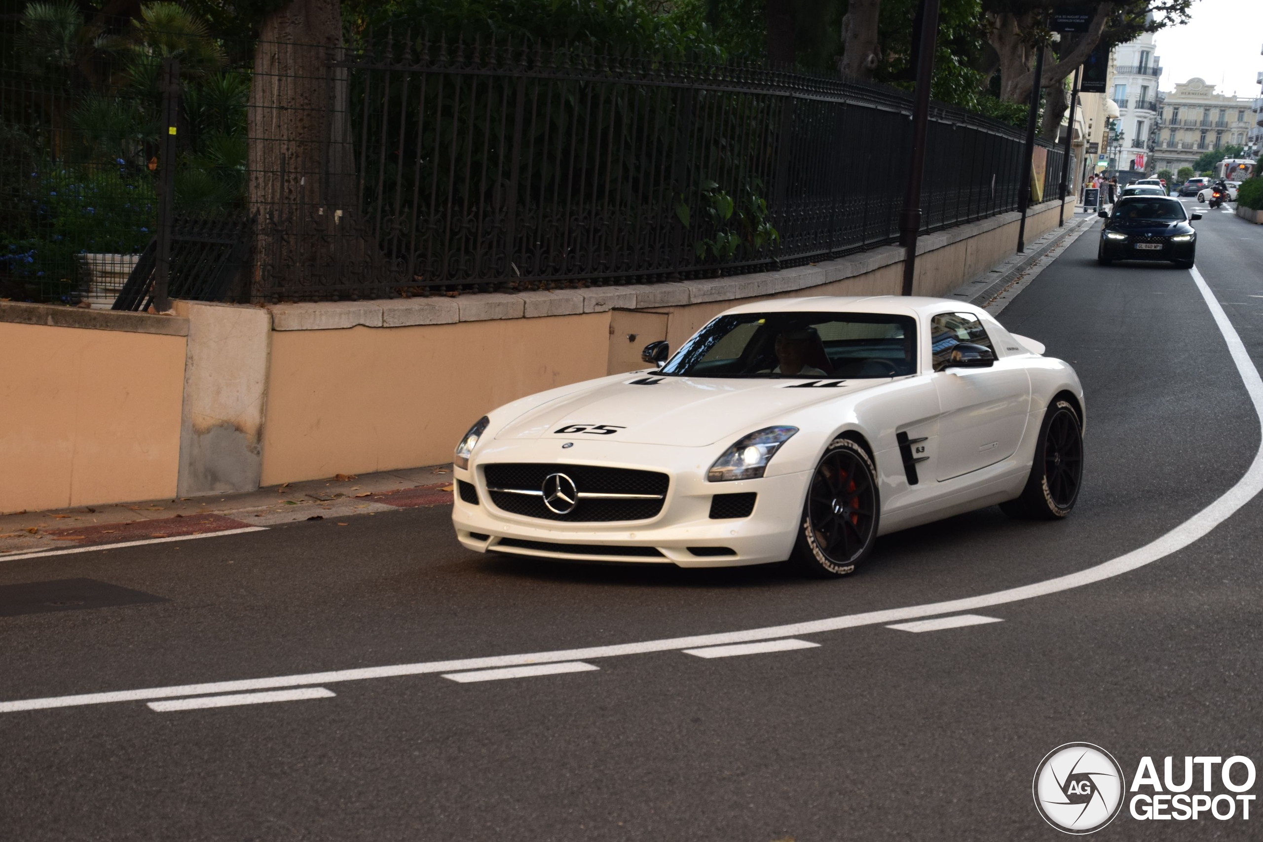 Mercedes-Benz SLS AMG