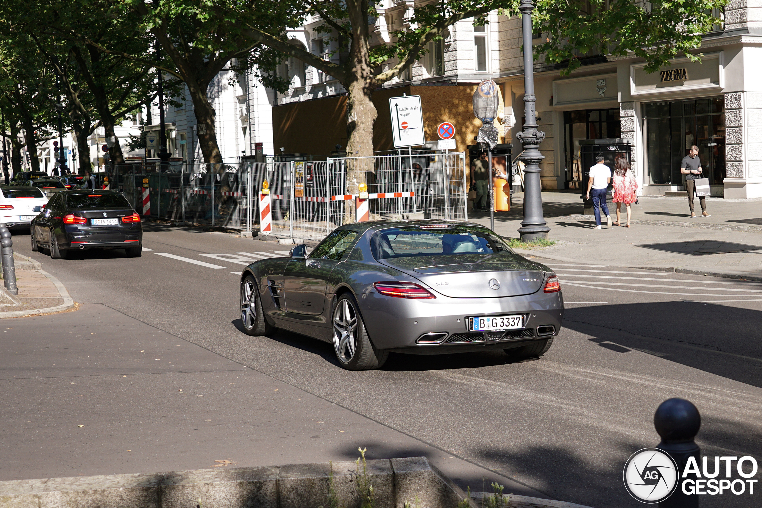 Mercedes-Benz SLS AMG