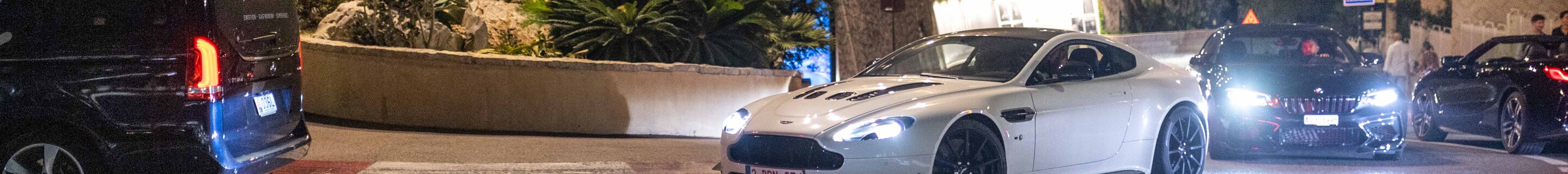 Aston Martin V12 Vantage S AMR