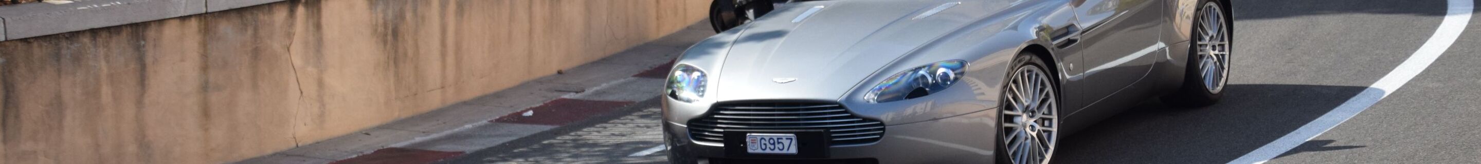 Aston Martin V8 Vantage Roadster