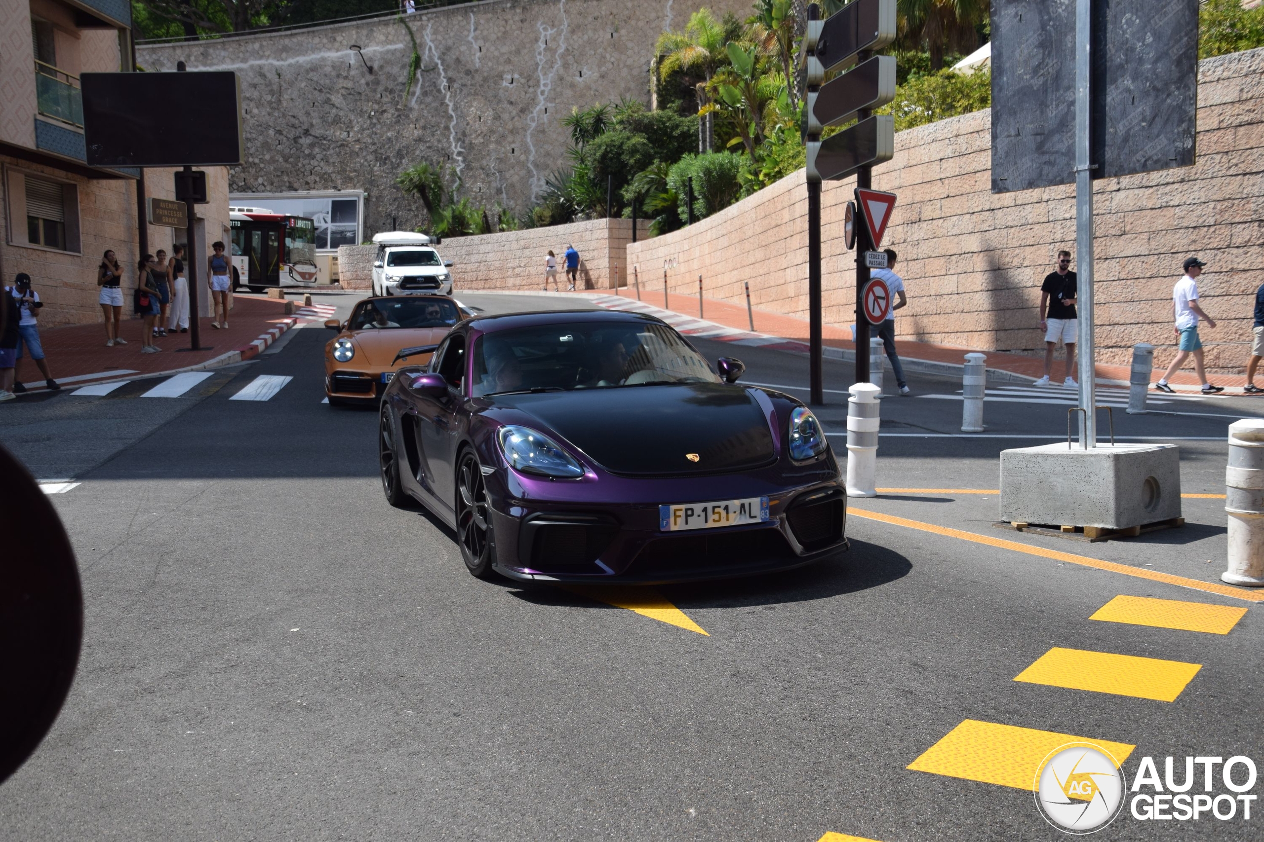 Porsche 718 Cayman GT4