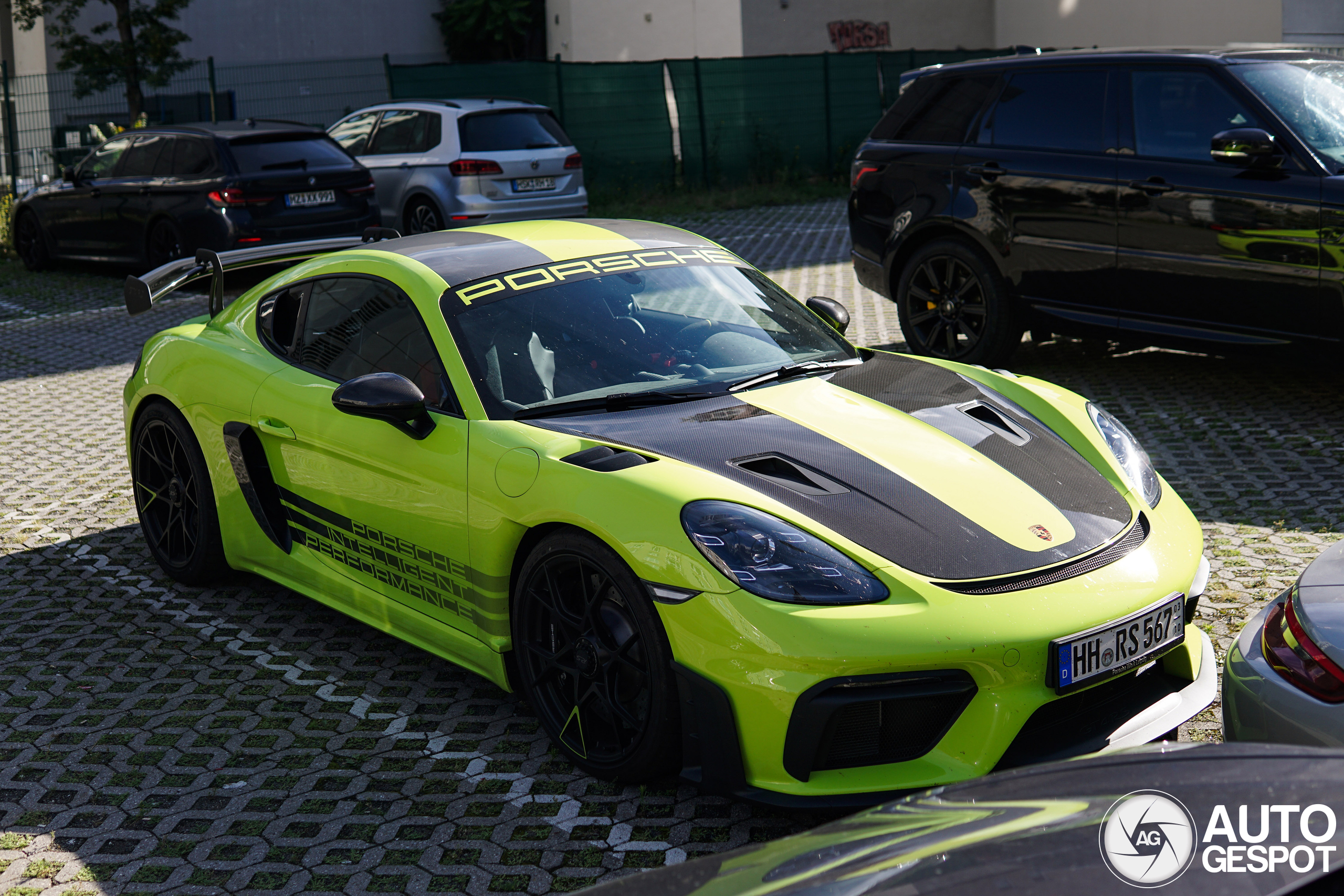 Porsche 718 Cayman GT4 RS Weissach Package