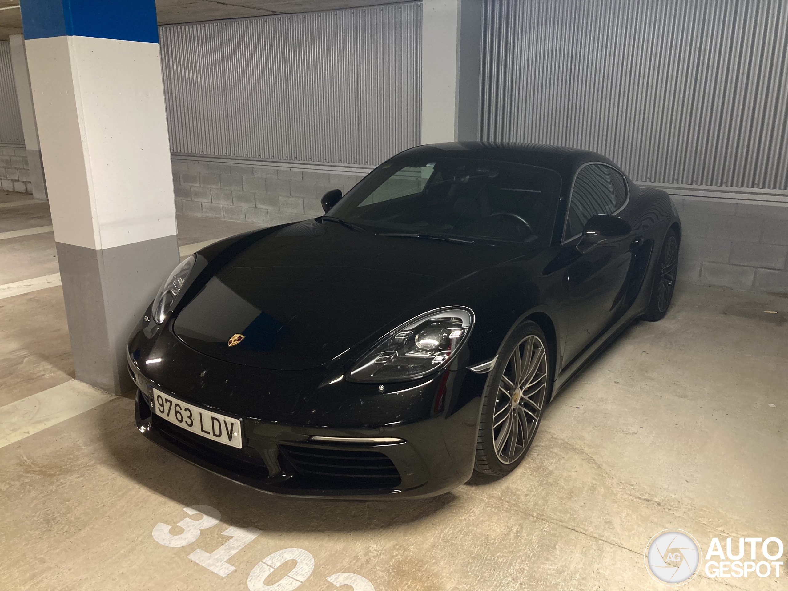 Porsche 718 Cayman S