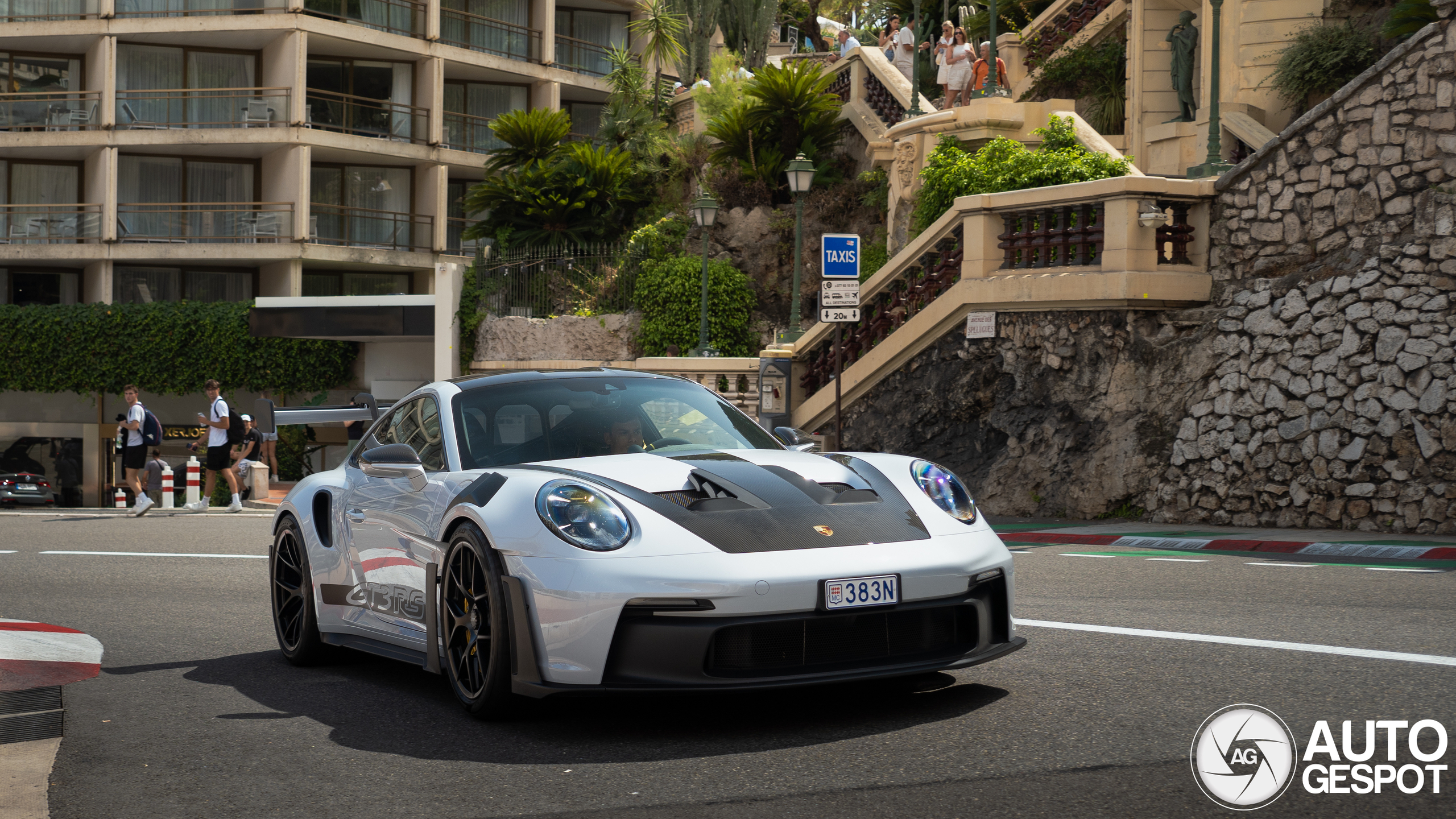 Porsche 992 GT3 RS Weissach Package