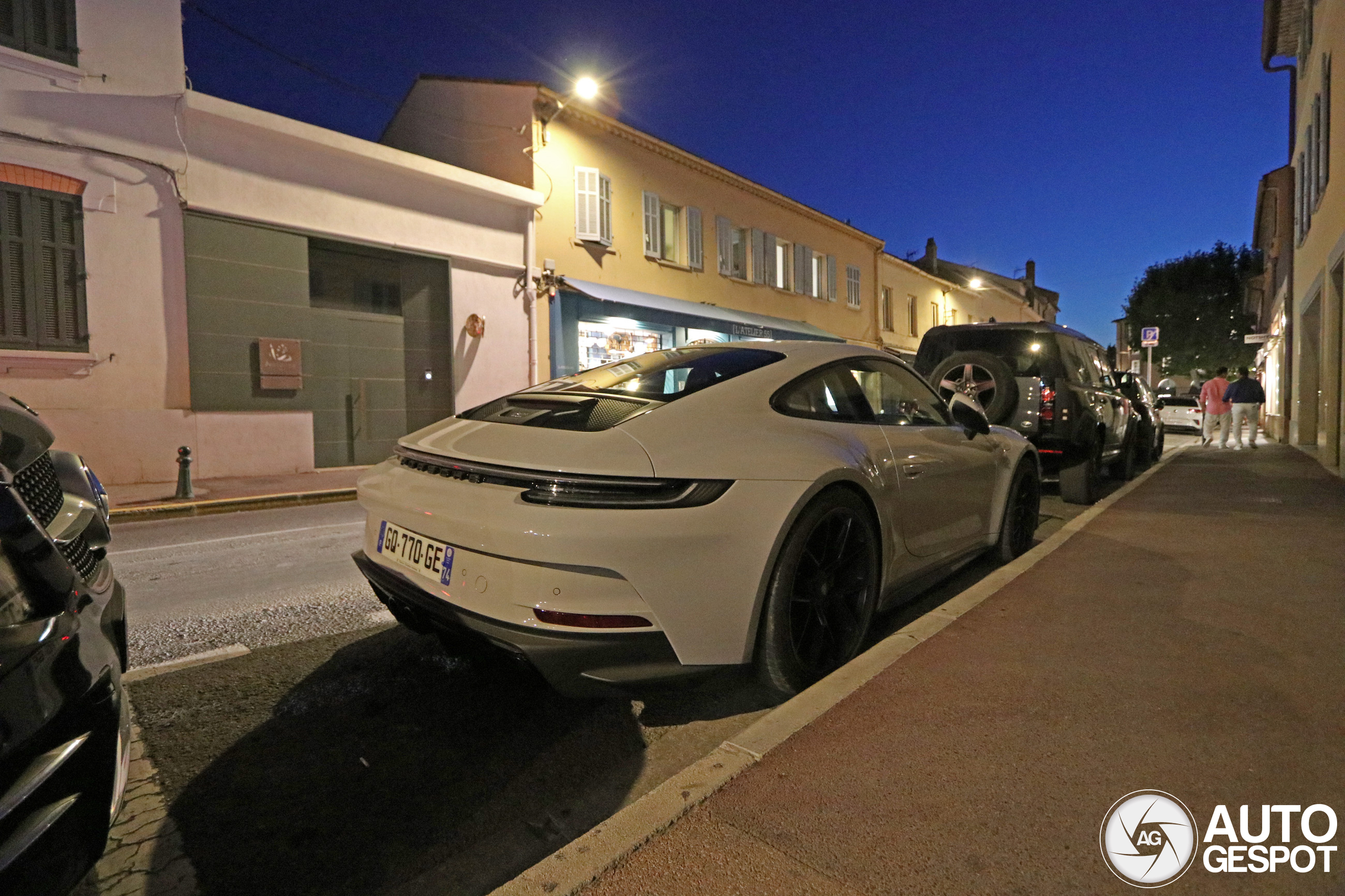 Porsche 992 GT3 Touring