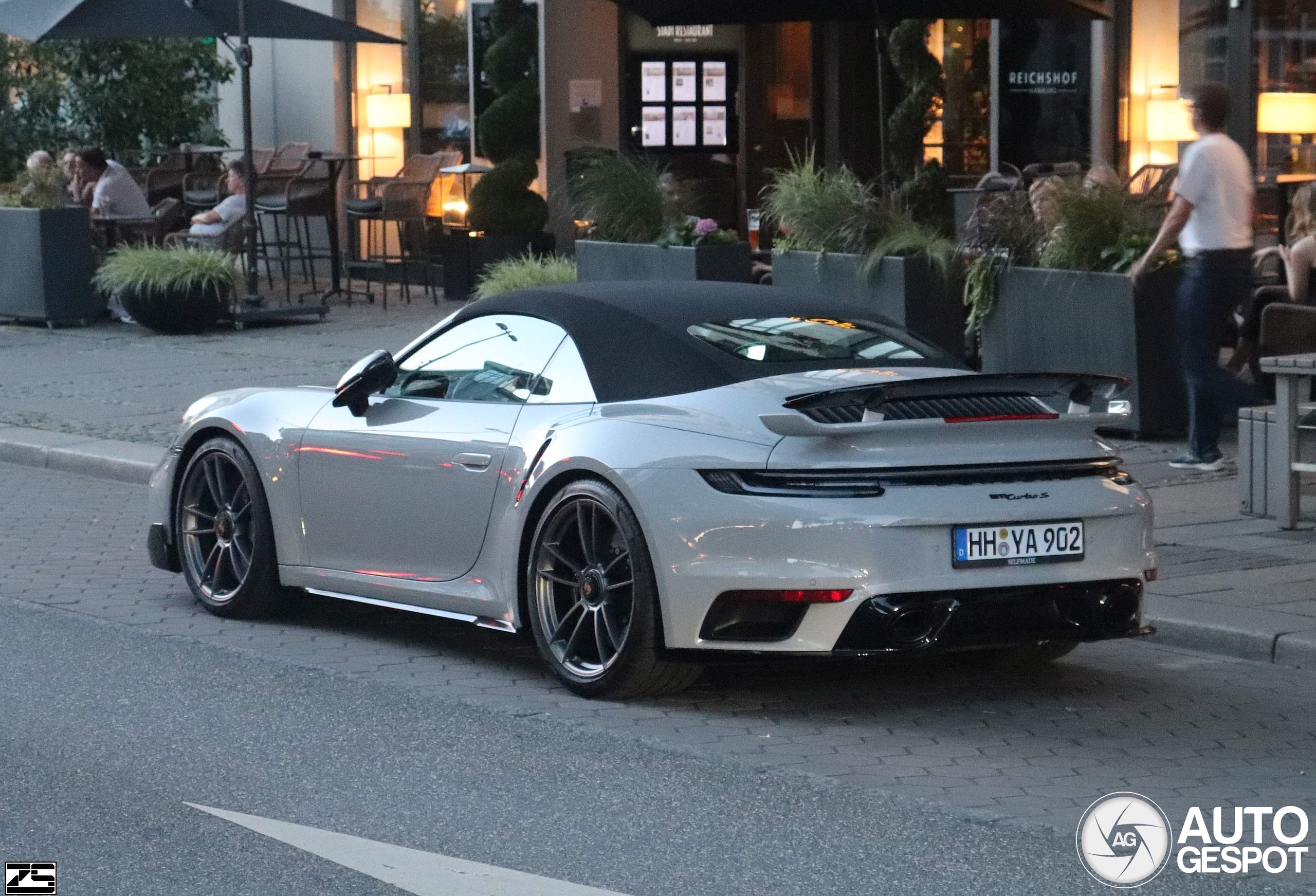 Porsche 992 Turbo S Cabriolet