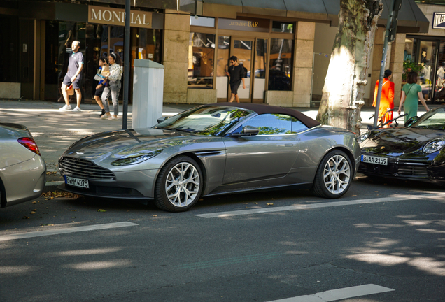 Aston Martin DB11 V8 Volante