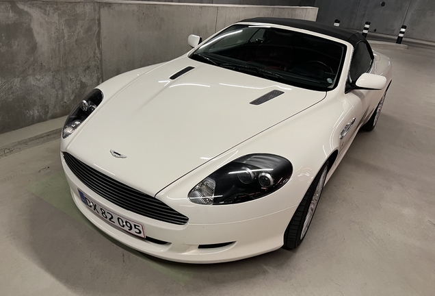 Aston Martin DB9 Volante