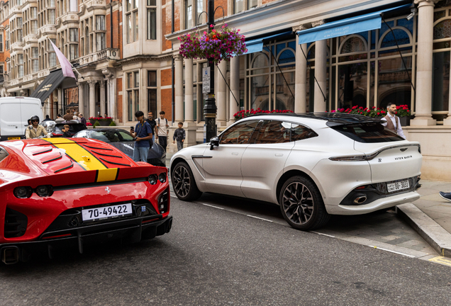 Aston Martin DBX