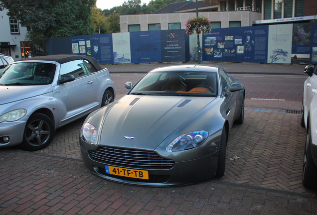 Aston Martin V8 Vantage