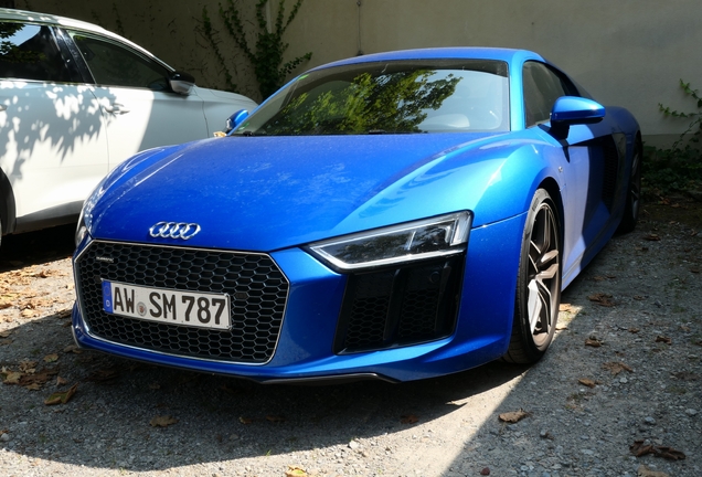 Audi R8 V10 2015