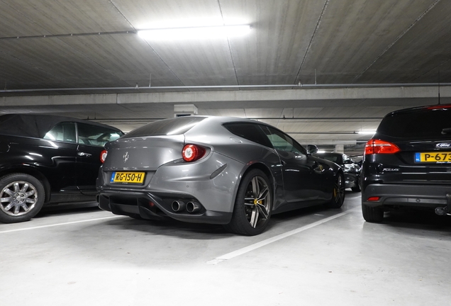 Ferrari FF