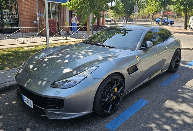 Ferrari GTC4Lusso T Novitec Rosso