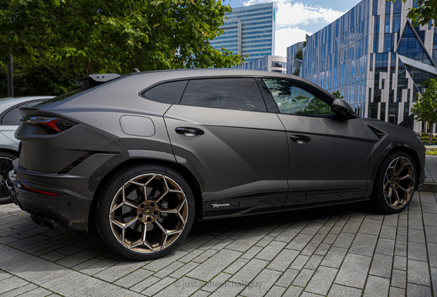 Lamborghini Urus Performante