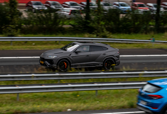 Lamborghini Urus S