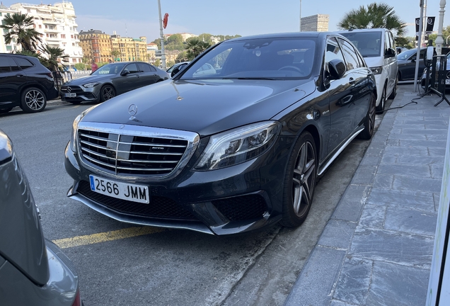 Mercedes-AMG S 63 V222