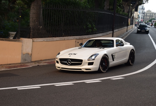 Mercedes-Benz SLS AMG