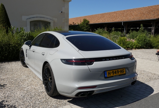 Porsche 971 Panamera Turbo S E-Hybrid