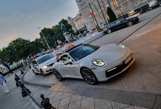 Porsche 992 Carrera 4S