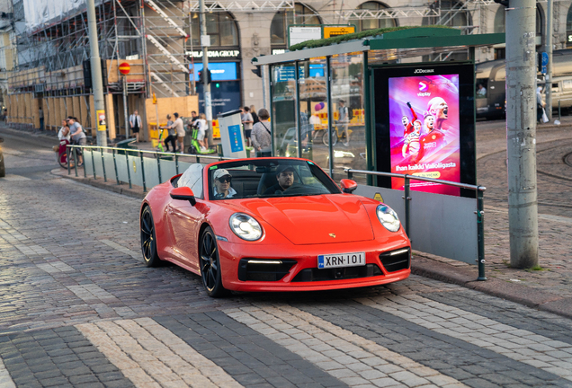 Porsche 992 Carrera 4S Cabriolet