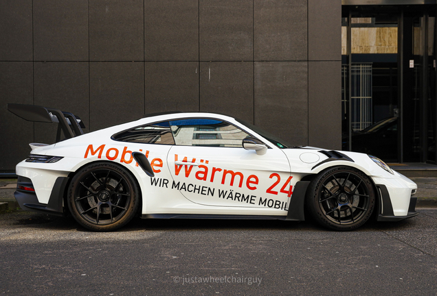 Porsche 992 GT3 RS Weissach Package