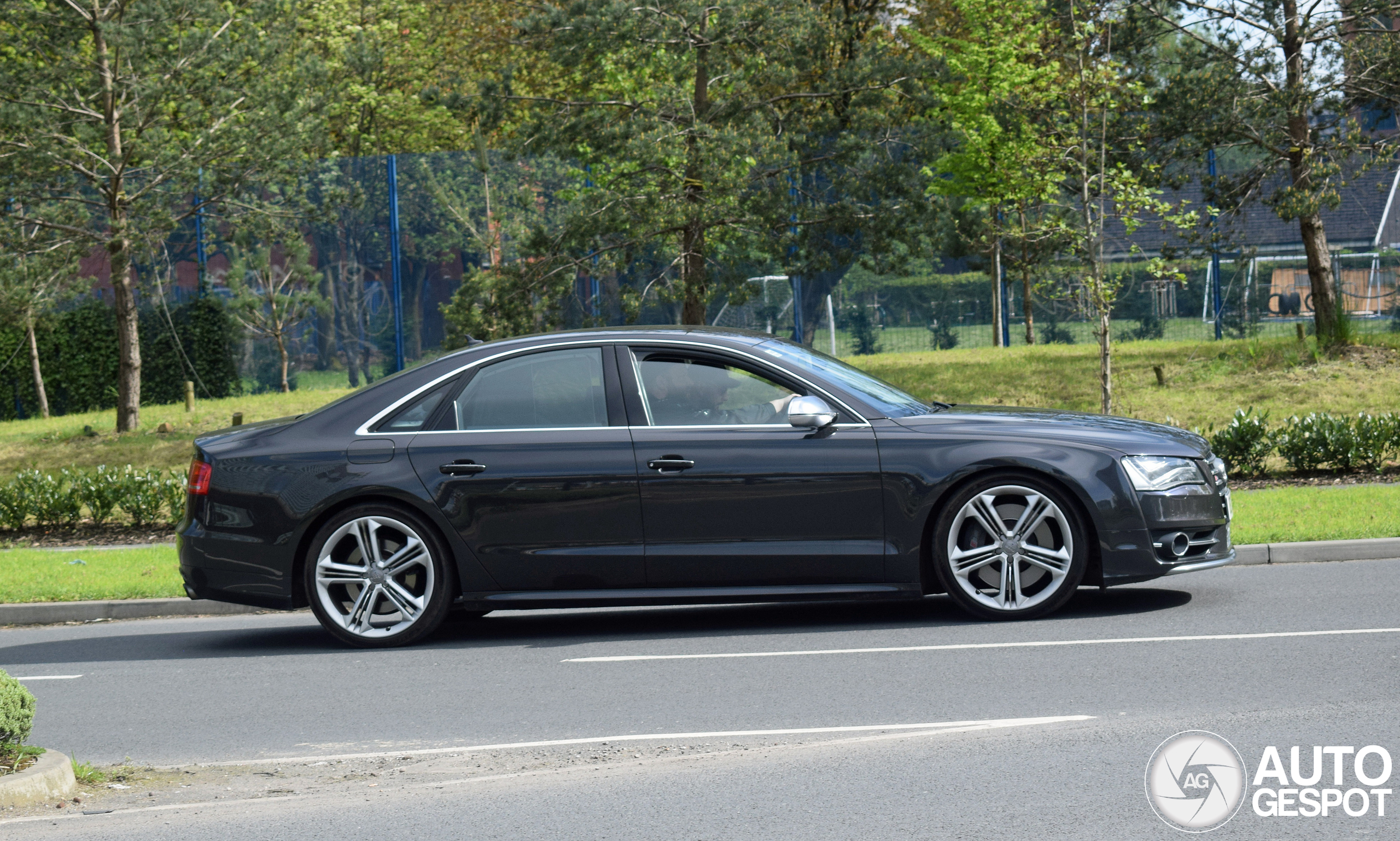 Audi S8 D4