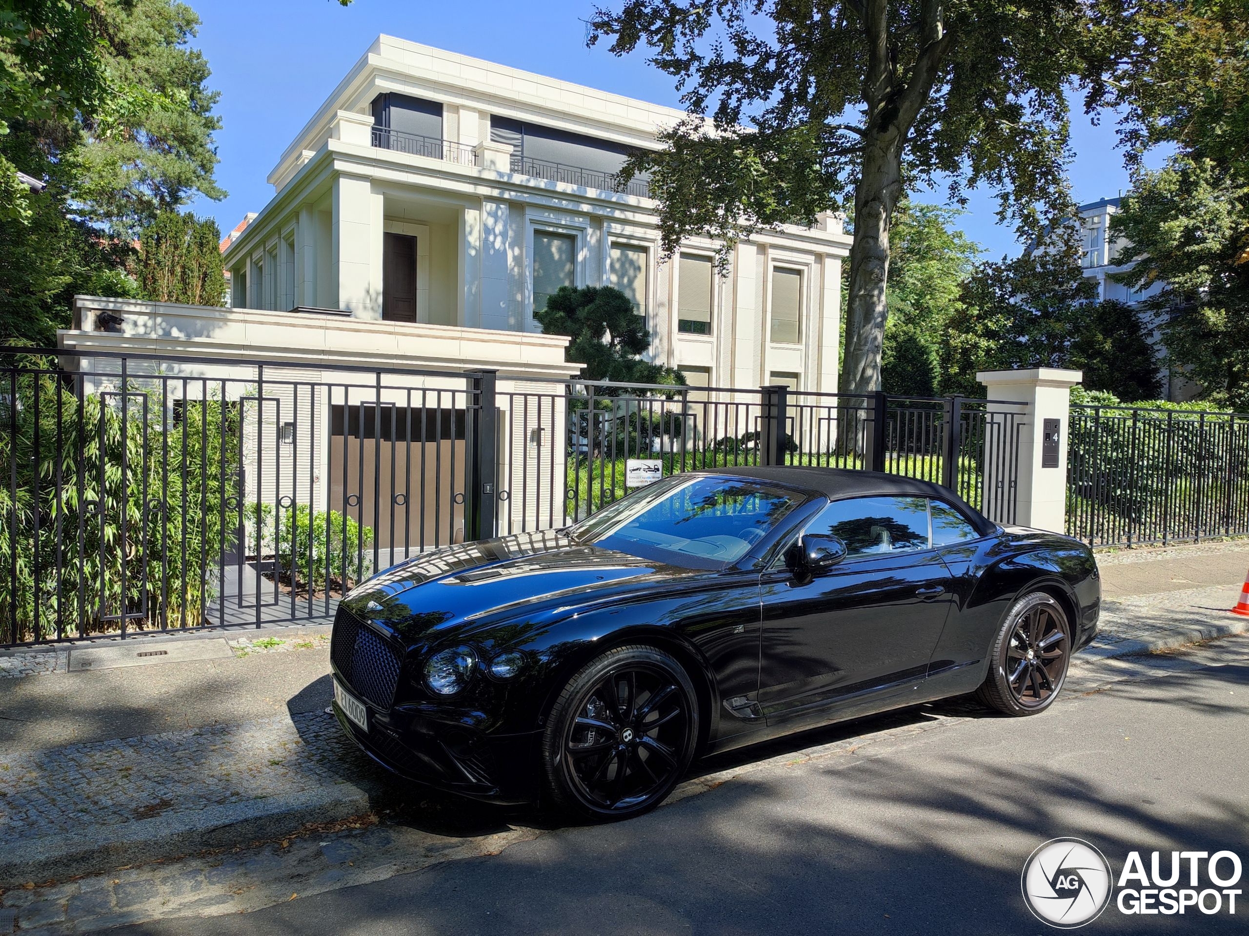 Bentley Continental GTC 2019 First Edition