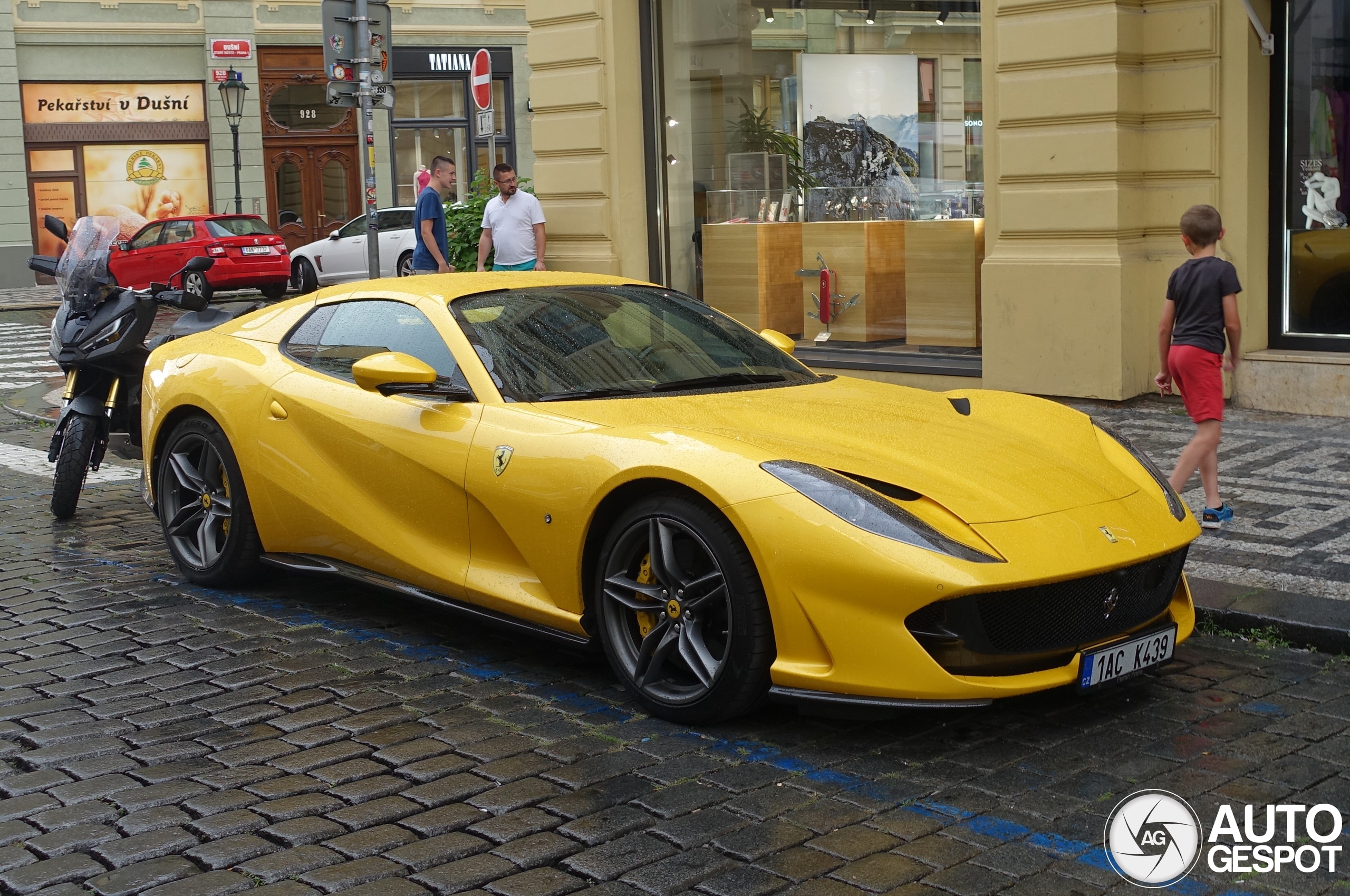 Ferrari 812 GTS