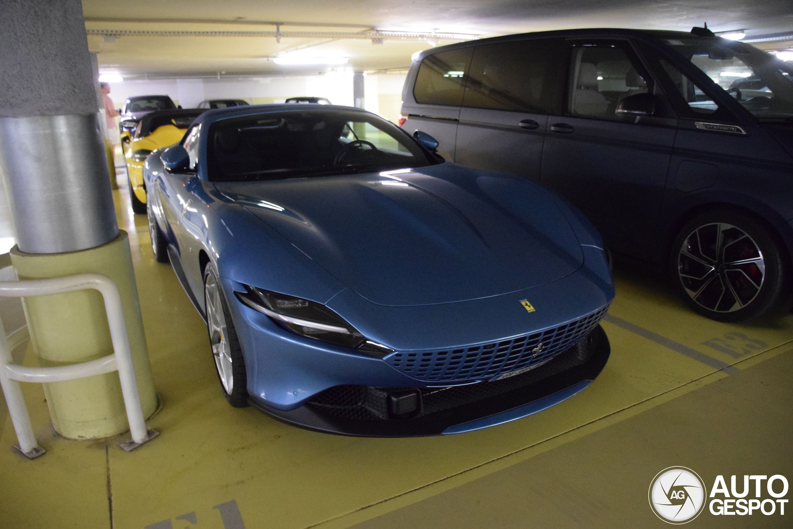 Ferrari Roma Spider