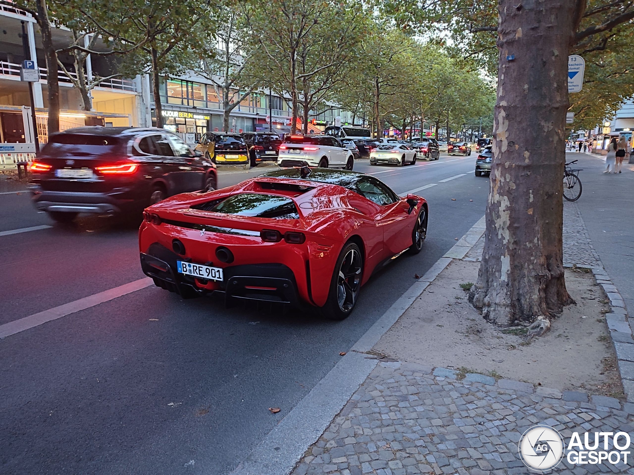 Ferrari SF90 Stradale