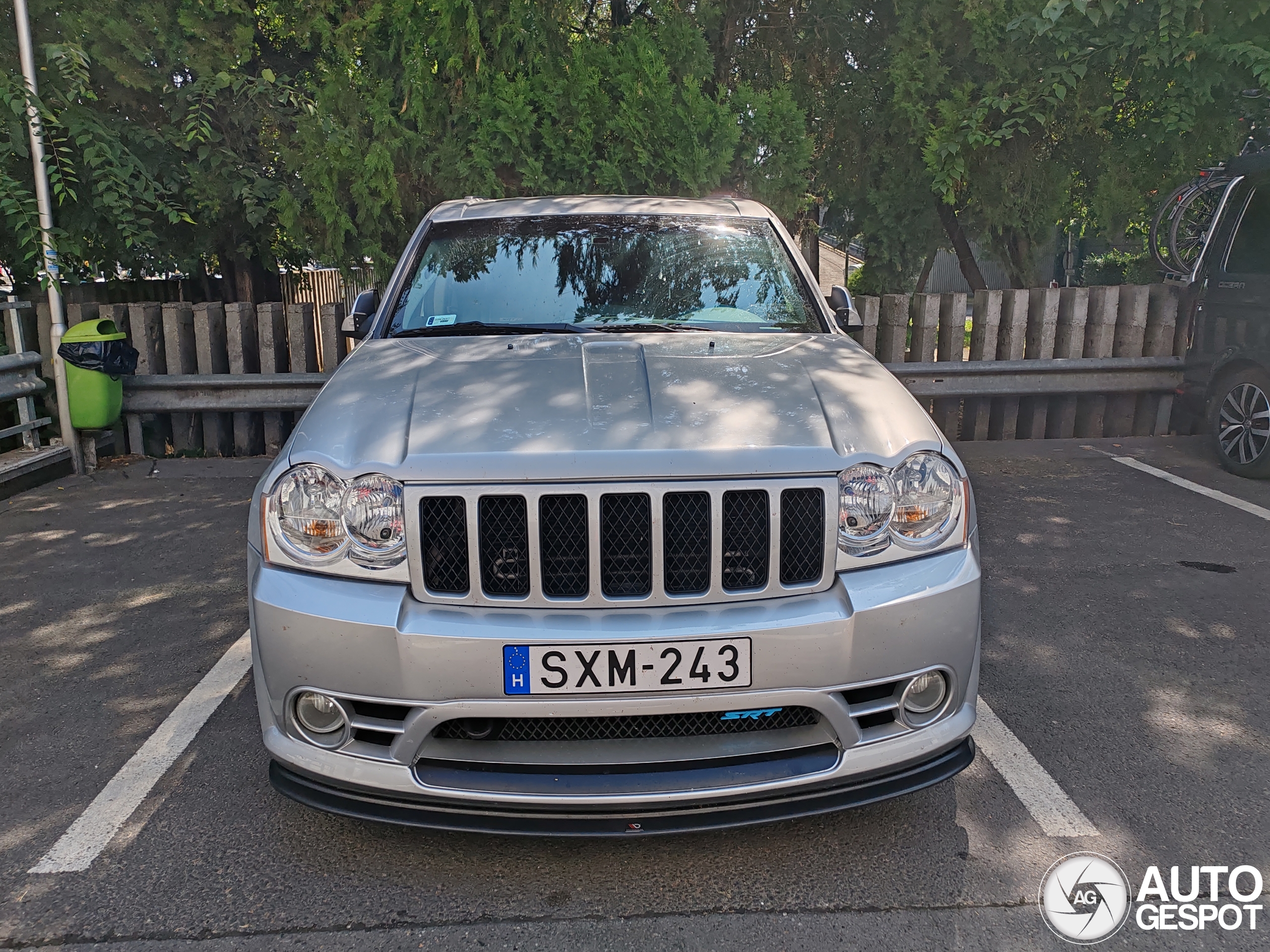 Jeep Grand Cherokee SRT-8 2005