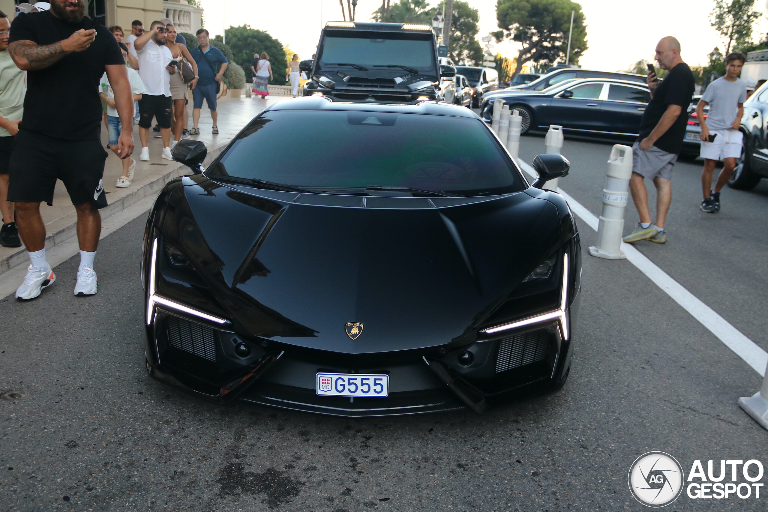 Lamborghini Revuelto