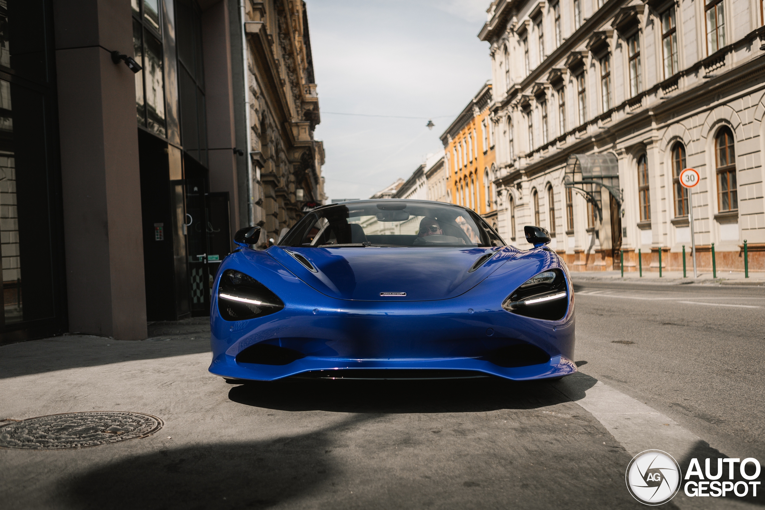 McLaren 750S Spider